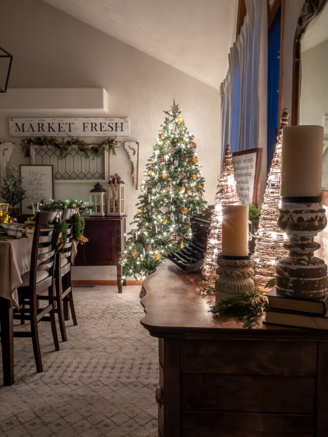 Magical Christmas Candlelight Home Tour - Midwest Life and Style Blog